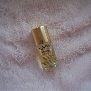 NYX HONEY DEW ME UP